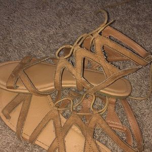 CUTE GLADIATOR STYLE SANDALS